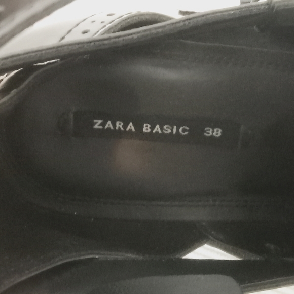 Zara Basic Black Patent Vegan Leather Wingtip Platform Buckle Ankle Boots Sz 7.5 - Picture 6 of 8